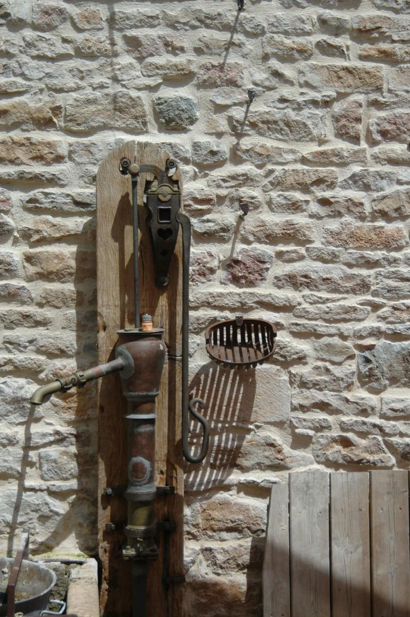 Le Clos De L'Abbaye Cluny Bagian luar foto