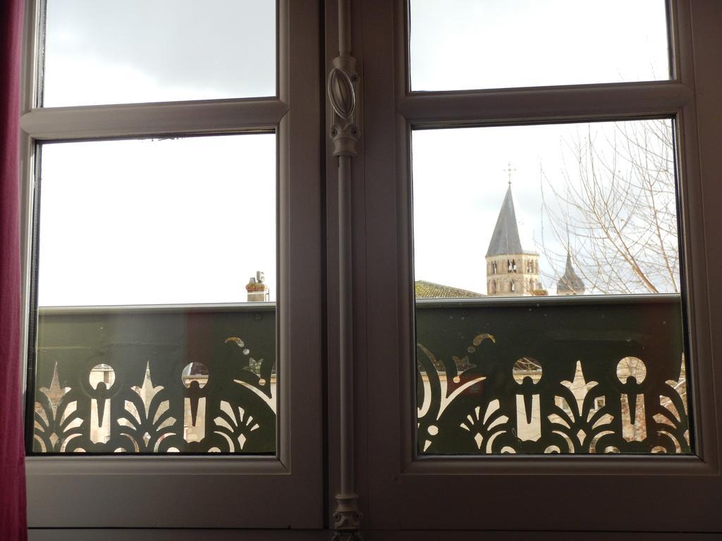 Le Clos De L'Abbaye Cluny Bagian luar foto